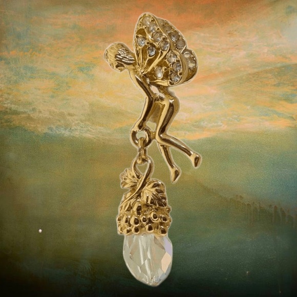 🧚♀️ Kirks Folly, Vintage Vale of the Fairies Earrings - Picture 8 of 16